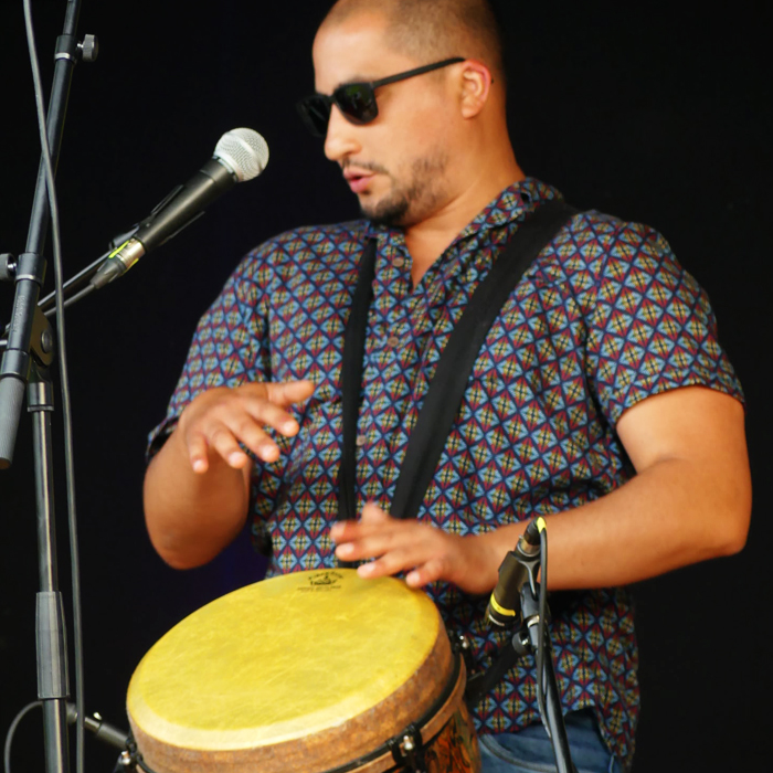 Yacine : Percussions - Groupe UTOPIC COMBO